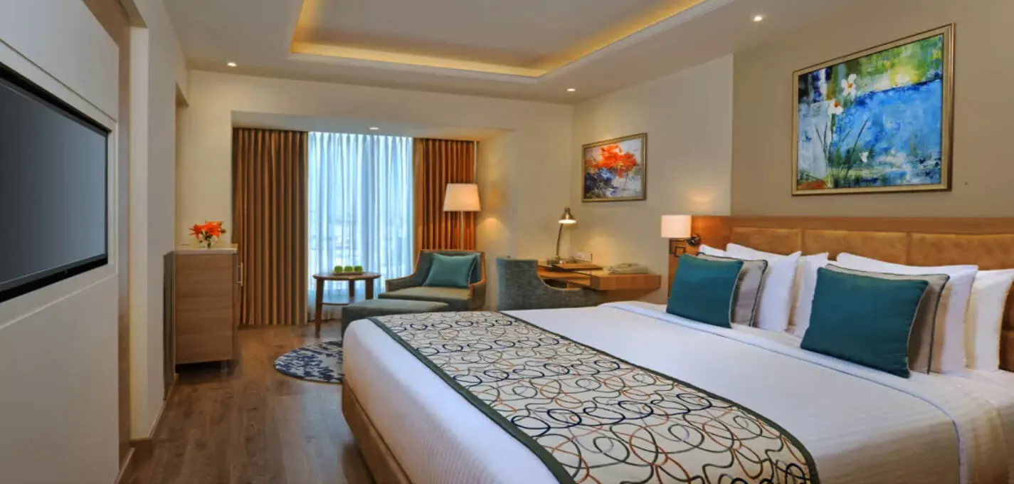 Golden Sarovar Portico